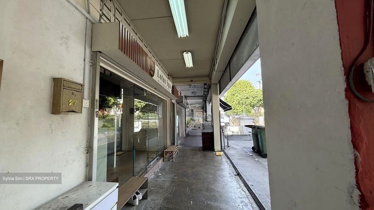 Pasir Panjang Gardens (D5), Shop House #607852401